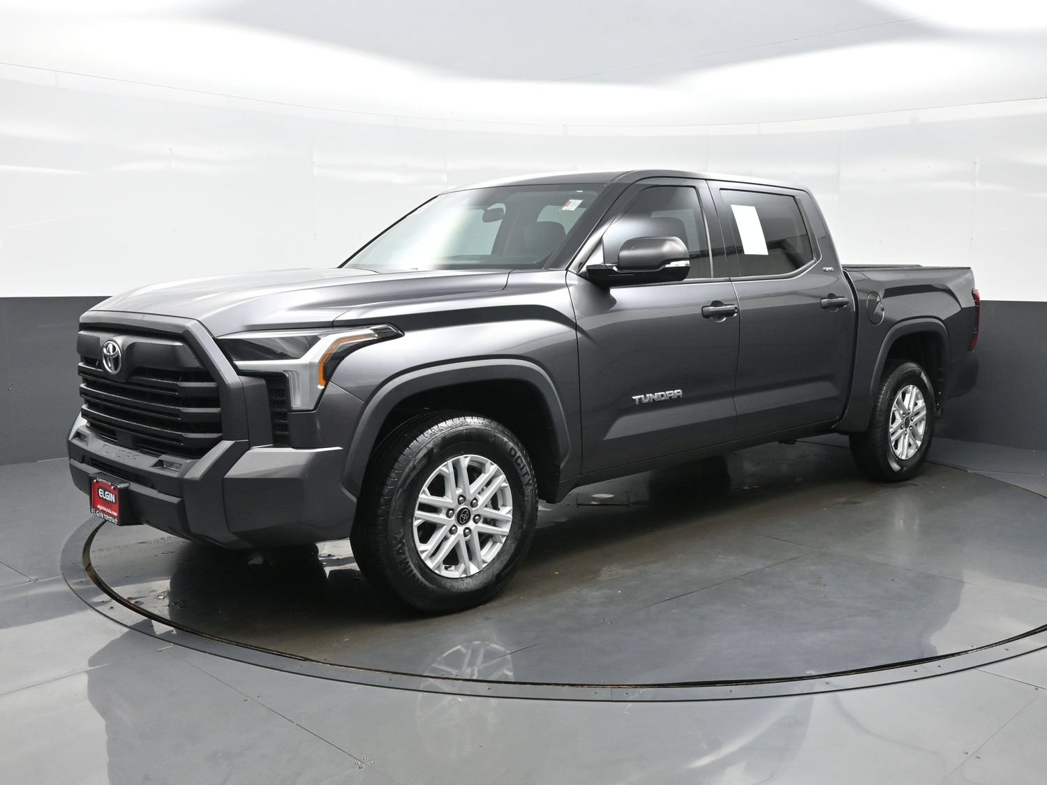 Used 2023 Toyota Tundra SR5 w/ SR5 Convenience Package AWD/4WD image 2