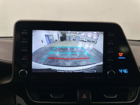 Used 2019 Toyota C-HR Limited FWD image 23
