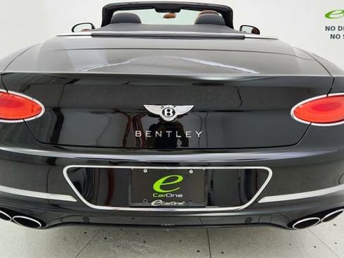 Used 2022 Bentley Continental GT AWD/4WD image 12