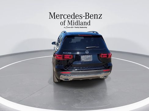 New 2025 Mercedes-Benz GLB 250 image 7