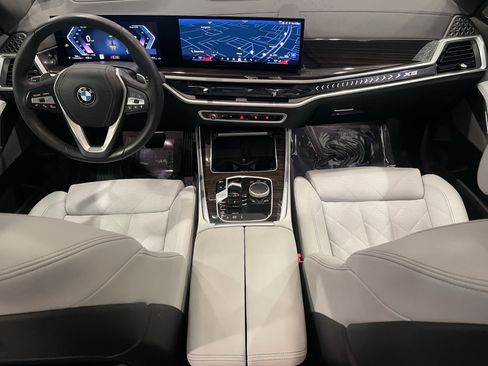 Used 2024 BMW X5 xDrive40i w/ Premium Package image 16
