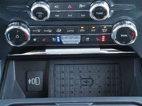 New 2026 Ford F150 Platinum w/ Equipment Group 702A High AWD/4WD image 23