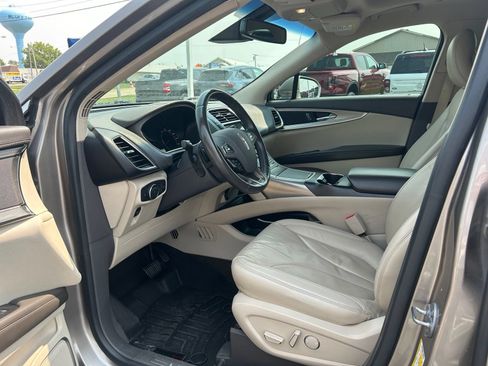 Used 2018 Lincoln MKX Reserve w/ Lincoln MKX Climate Package AWD/4WD image 13