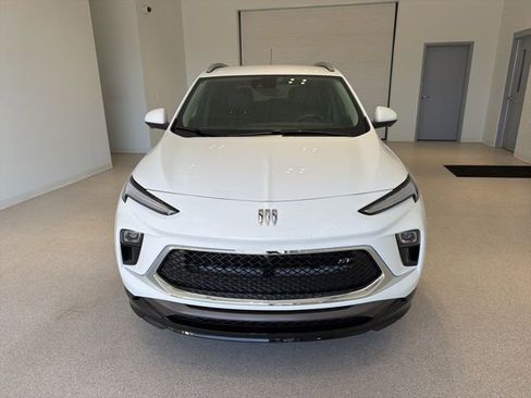 Used 2024 Buick Encore GX Sport Touring w/ Comfort Package AWD/4WD image 2