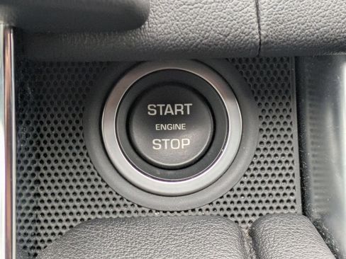 Used 2018 Land Rover Range Rover Sport HSE AWD/4WD image 23