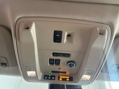 Used 2020 Cadillac Escalade Luxury AWD/4WD image 22