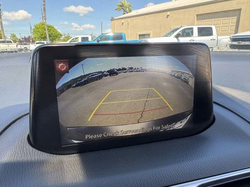 Used 2017 MAZDA MAZDA3 Grand Touring FWD image 25