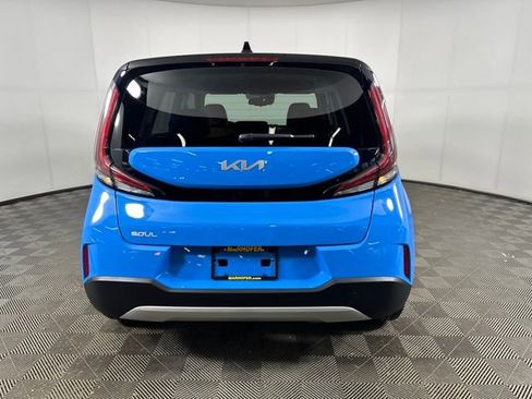 Used 2025 Kia Soul EX image 4