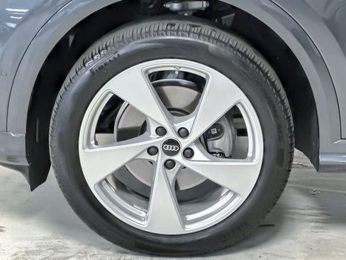 Used 2025 Audi Q5 Premium Plus w/ Premium Plus image 26