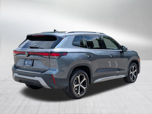Certified 2026 Volkswagen Tiguan SE AWD/4WD image 7