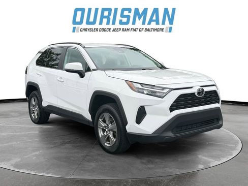Used 2024 Toyota RAV4 XLE FWD image 1