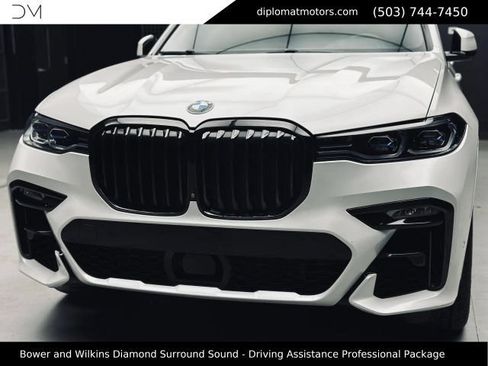Used 2020 BMW X7 M50i AWD/4WD image 14
