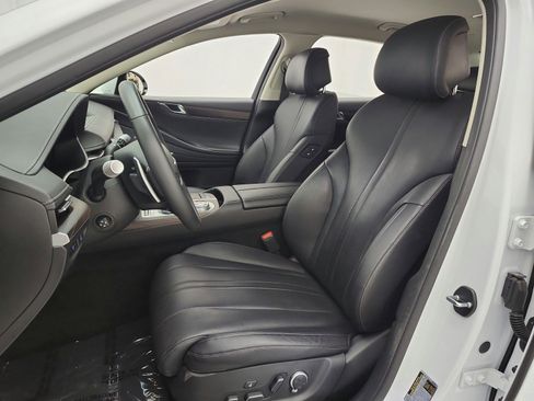 Used 2024 Genesis G80 image 13