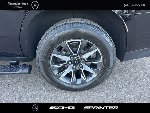 Used 2023 Chevrolet Tahoe Z71 w/ Luxury Package AWD/4WD image 8