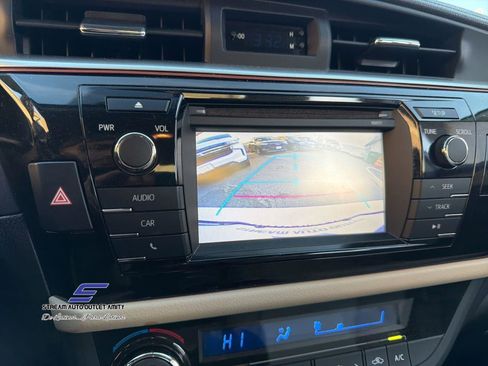 Used 2016 Toyota Corolla LE image 31