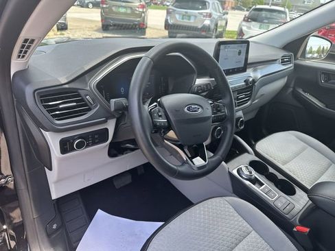 Used 2023 Ford Escape Active w/ Cold Weather Package image 12