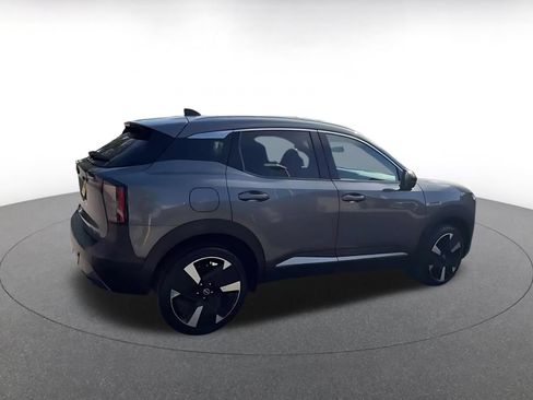 Used 2026 Nissan Kicks SR AWD/4WD image 11