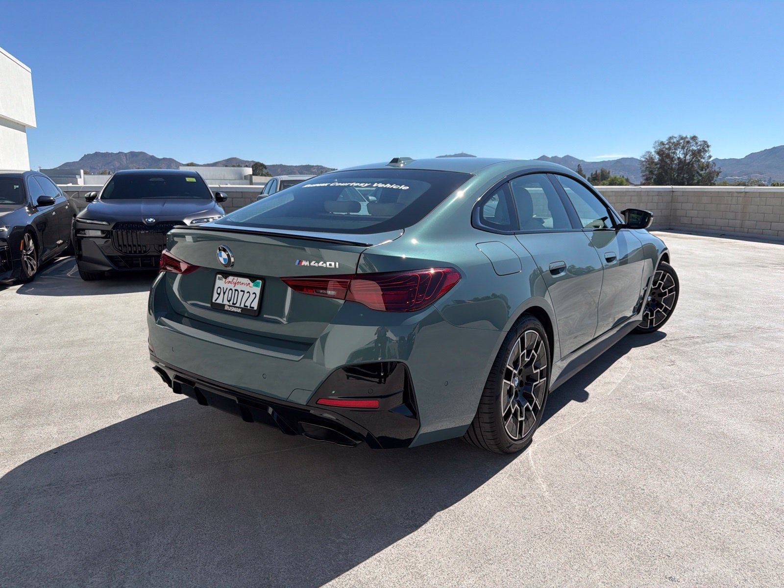 Used 2026 BMW M440i w/ Premium Package RWD image 4