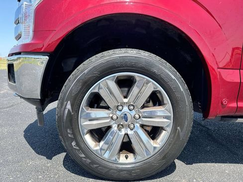 Used 2019 Ford F150 Lariat w/ Equipment Group 502A Luxury AWD/4WD image 10