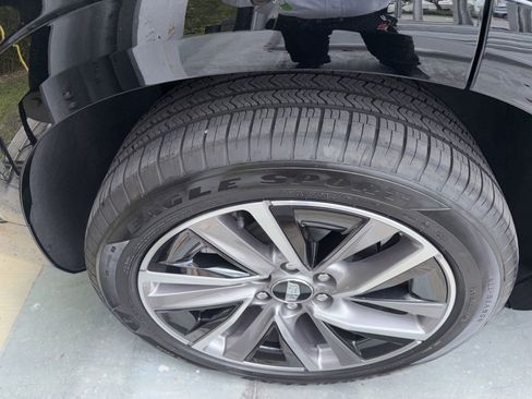 Used 2026 Cadillac Vistiq Sport image 13