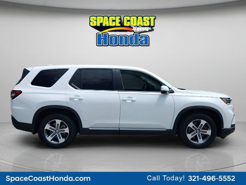 Certified 2025 Honda Pilot EX-L image 13