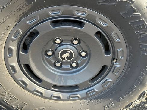 Used 2024 Ford Bronco Badlands AWD/4WD image 29