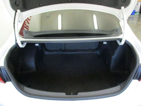 Used 2023 Chevrolet Malibu LS image 13