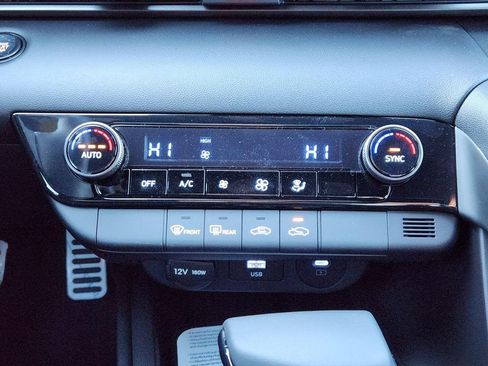 New 2026 Hyundai Elantra Sport image 15