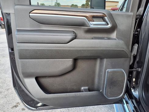 Used 2024 GMC Sierra 2500 SLE w/ SLE Value Package; image 22