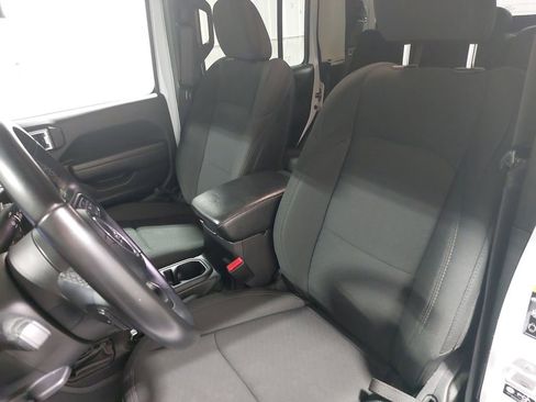 Used 2022 Jeep Gladiator Sport image 14