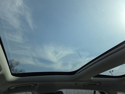 Used 2025 Mercedes-Benz E 450 4MATIC All-Terrain Wagon image 28