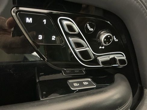 Used 2021 Land Rover Range Rover Long Wheelbase Autobiography image 21