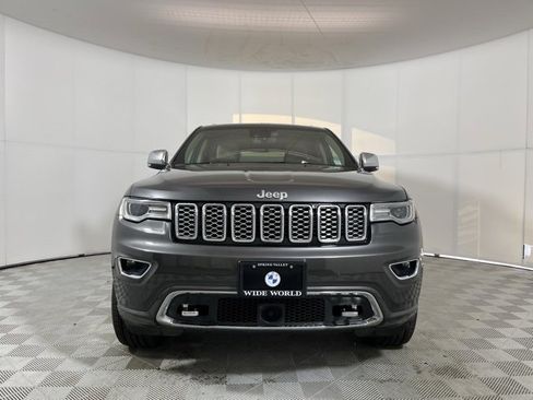 Used 2021 Jeep Grand Cherokee Overland image 2