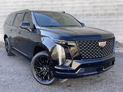 Used 2025 Cadillac Escalade ESV Premium Luxury