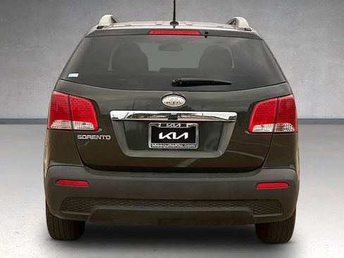 Used 2011 Kia Sorento LX image 5