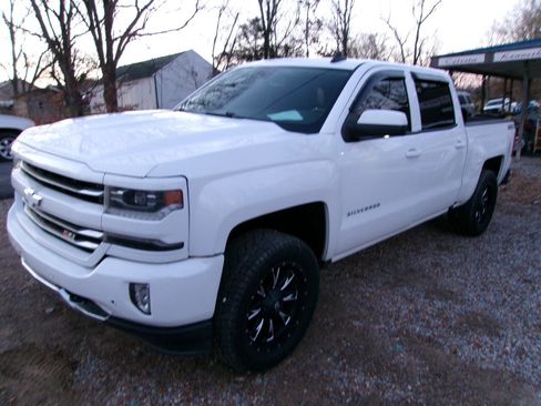 Used 2017 Chevrolet Silverado 1500 LTZ Z71 w/ LTZ Plus Package image 19