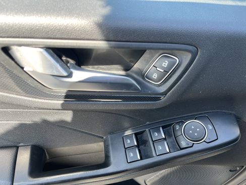 Used 2025 Ford Escape ST-Line AWD/4WD image 10