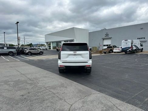 Certified 2024 Cadillac Escalade Premium Luxury AWD/4WD image 6