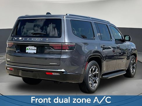 Used 2024 Jeep Wagoneer Series III AWD/4WD image 8
