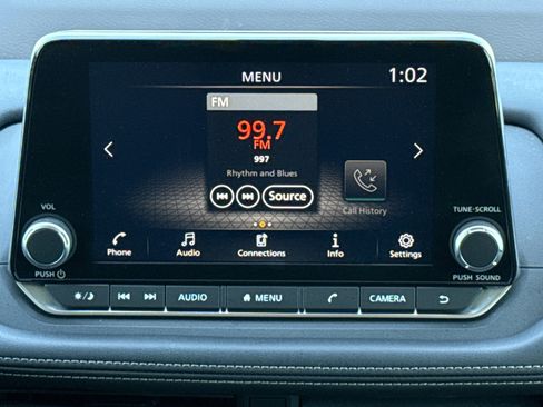 Used 2023 Nissan Rogue S image 23