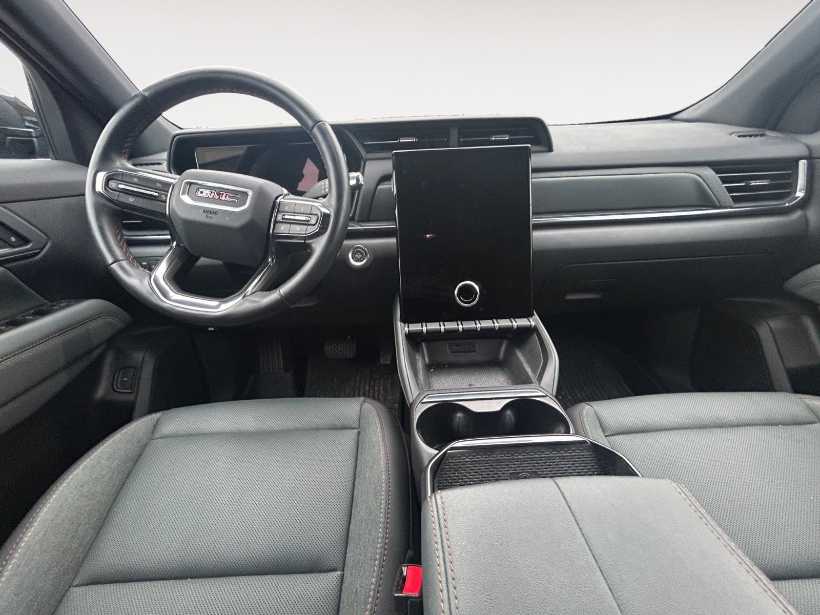 Used 2026 GMC Terrain AT4 w/ LPO, Floor Liner Package AWD/4WD image 10