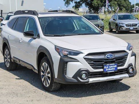 Used 2025 Subaru Outback Limited AWD/4WD image 5
