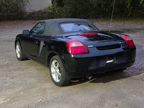 Used 2000 Toyota MR2 RWD image 6
