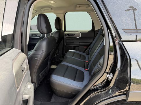 Certified 2025 Ford Bronco Sport Outer Banks w/ Outer Banks Tech Package+ AWD/4WD image 5