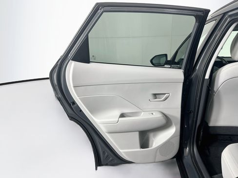 Used 2025 Hyundai Kona SEL FWD image 25