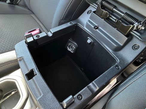 Used 2022 Jeep Wrangler Unlimited Rubicon 4xe image 28