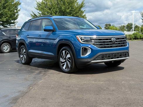 Used 2026 Volkswagen Atlas SE AWD/4WD image 3