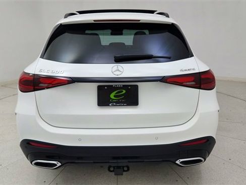 Used 2024 Mercedes-Benz GLC 300 4MATIC w/ AMG Line image 5