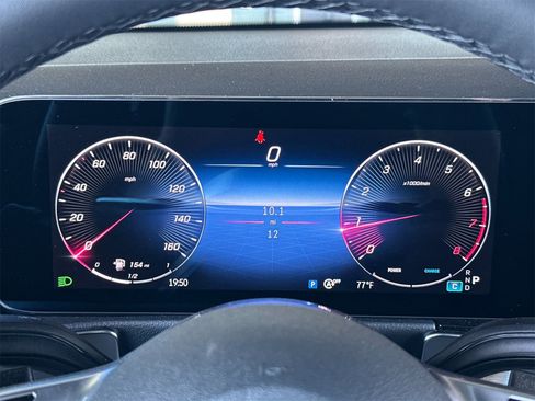 New 2025 Mercedes-Benz GLB 250 4MATIC image 27