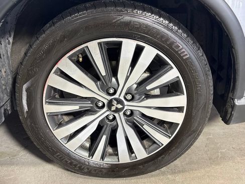 Used 2019 Mitsubishi Outlander SEL AWD/4WD image 10